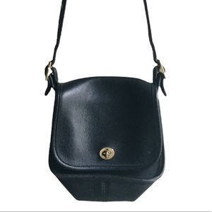 Beautiful Vintage Coach Crossbody Saddle Bag